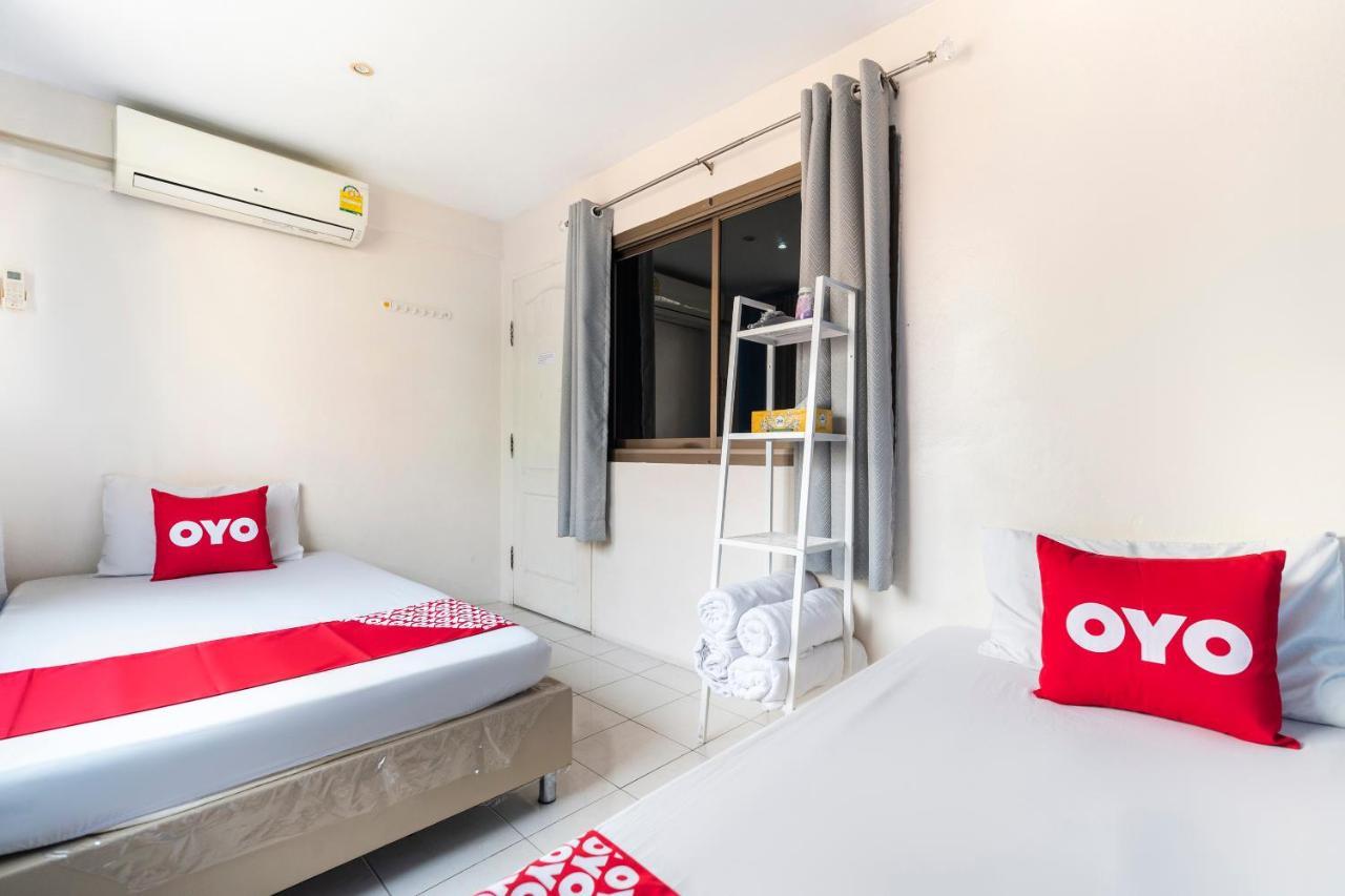 Oyo 618 At Khaosan Hostel (Adults Only) Bangkok Esterno foto