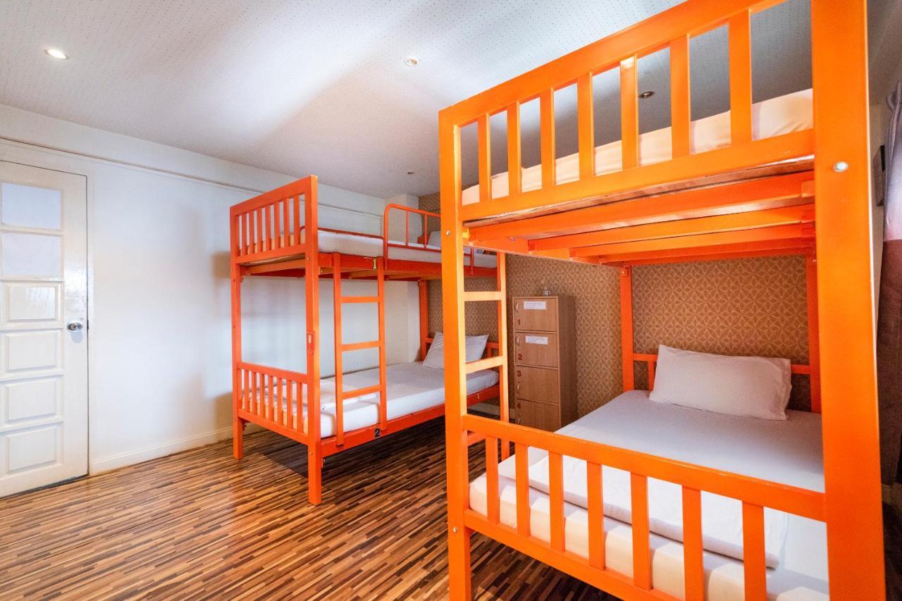 Oyo 618 At Khaosan Hostel (Adults Only) Bangkok Esterno foto