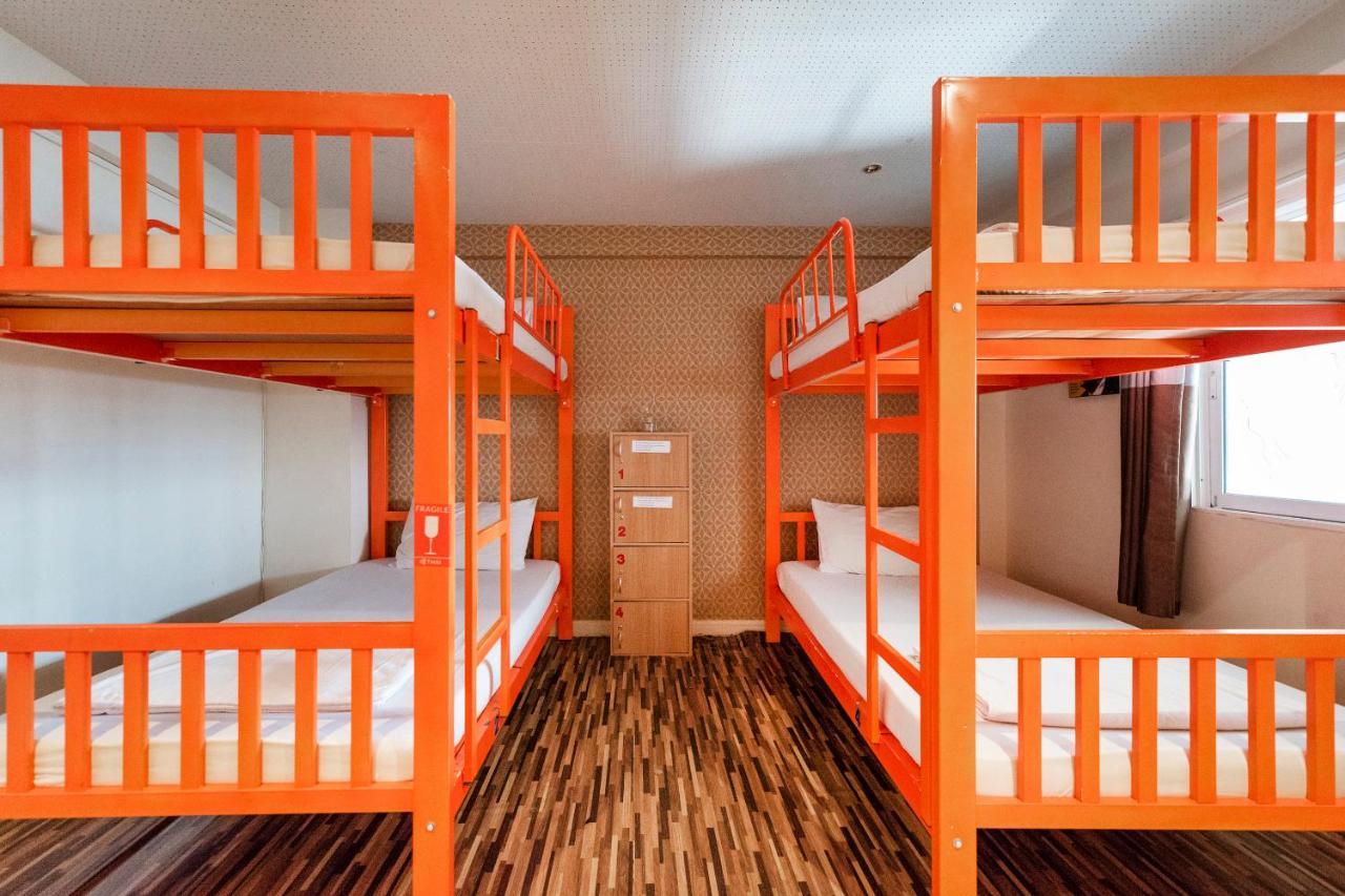 Oyo 618 At Khaosan Hostel (Adults Only) Bangkok Esterno foto
