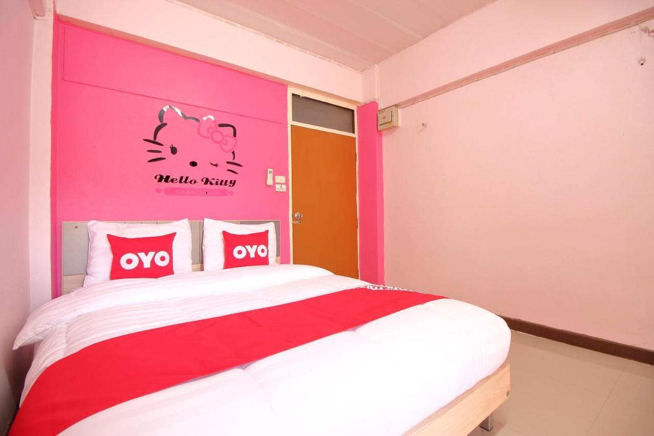 Oyo 618 At Khaosan Hostel (Adults Only) Bangkok Esterno foto