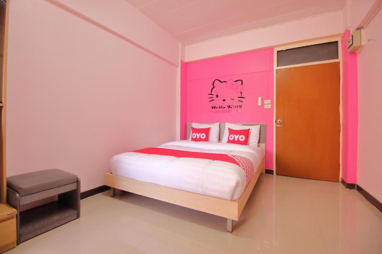 Oyo 618 At Khaosan Hostel (Adults Only) Bangkok Esterno foto